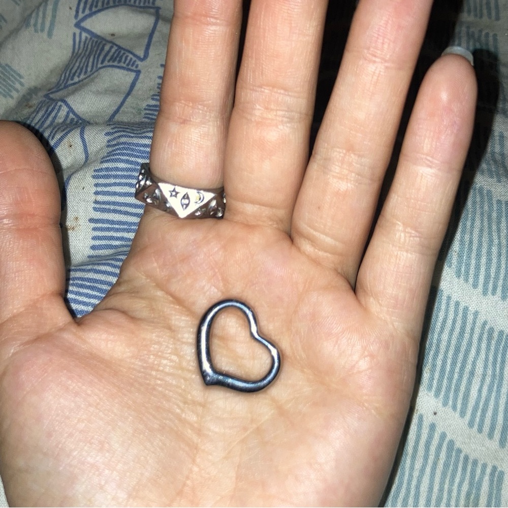 FREE w purchase/ Heart Pendant